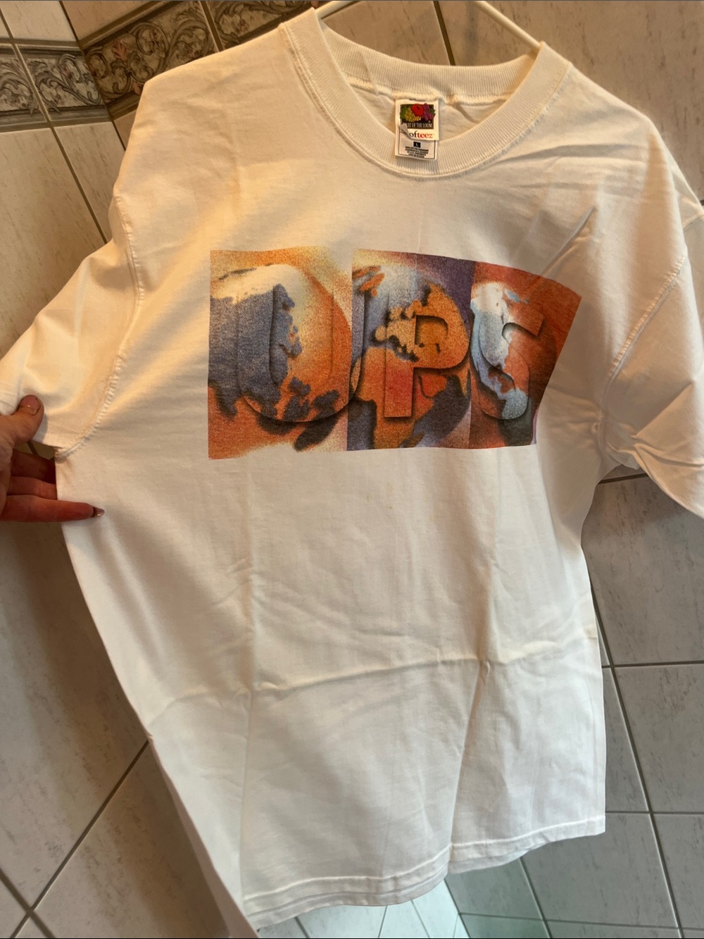 Fruit of the Loom Men White Tee with Orange & Blue Graphic ~UPS~